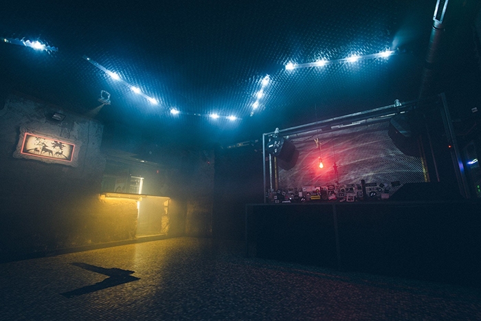 Unsichtbar Mainfloor